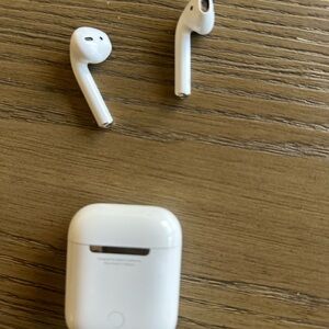 apple AirPods